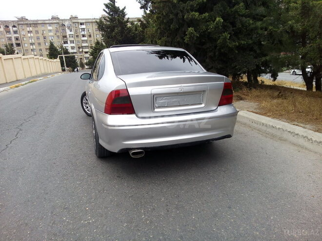 Opel Vectra 1999, 300,003 km - 2.0 l - Bakı