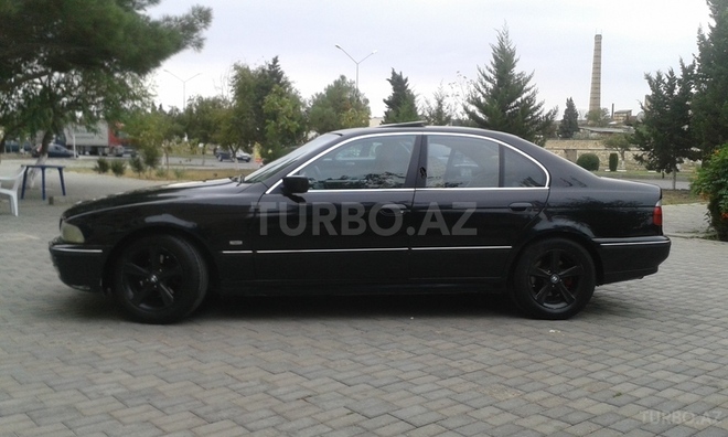 BMW 528 1998, 200,000 km - 2.8 l - Bakı