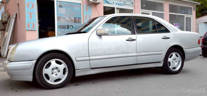 Mercedes E 230 1997, 376,000 km - 2.3 l - Bakı