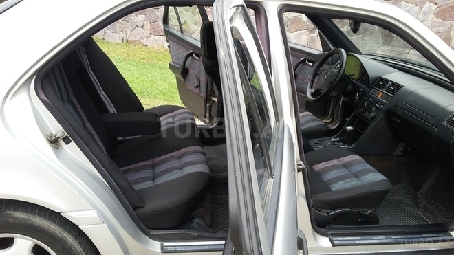 Mercedes C 200 1995, 295,000 km - 2.0 l - Bakı