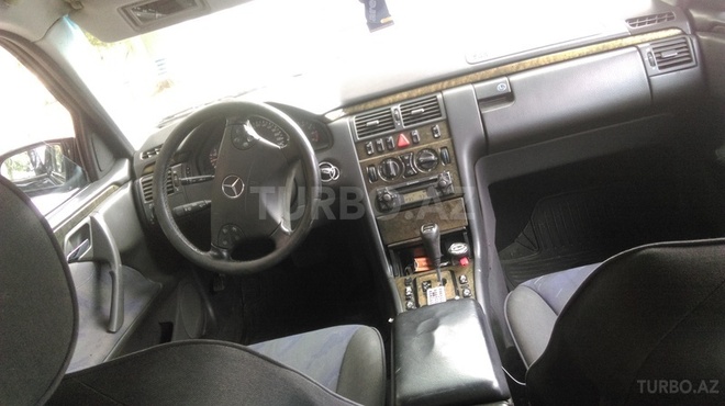 Mercedes E 240 2000, 200,058 km - 2.4 l - Bakı