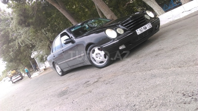 Mercedes E 240 2000, 200,058 km - 2.4 l - Bakı