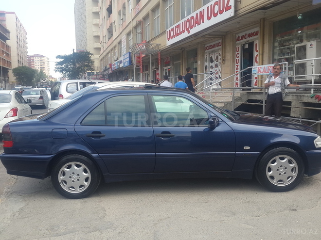 Mercedes C 180 1999, 250,000 km - 1.8 l - Bakı