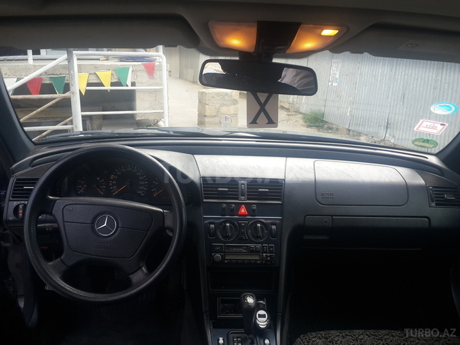 Mercedes C 180 1999, 250,000 km - 1.8 l - Bakı