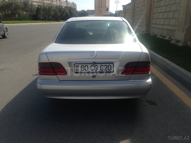 Mercedes E 320 1998, 320,000 km - 3.2 l - Bakı