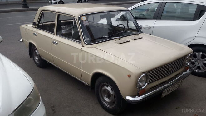LADA (VAZ) 21011 1979, 220,000 km - 1.3 л - Bakı