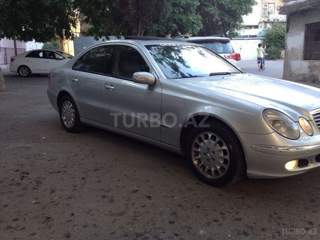 Mercedes E 320 2002, 205,000 km - 3.2 л - Bakı
