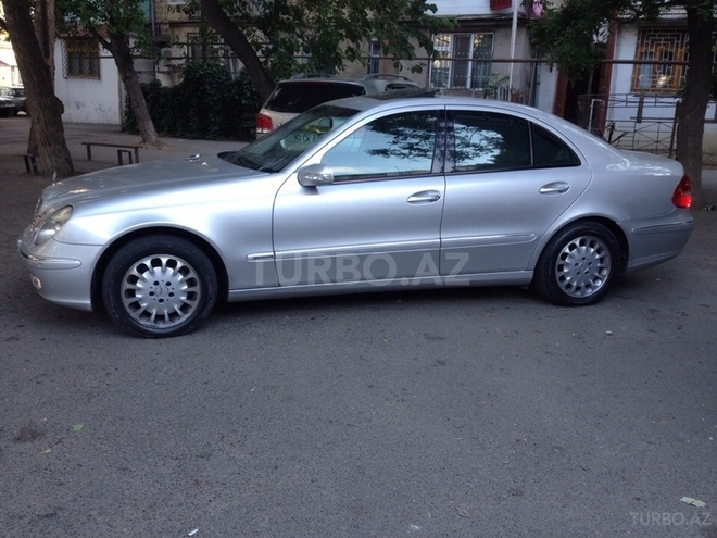 Mercedes E 320 2002, 205,000 km - 3.2 л - Bakı