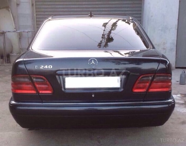 Mercedes E 240 1999, 217,000 km - 2.4 l - Bakı