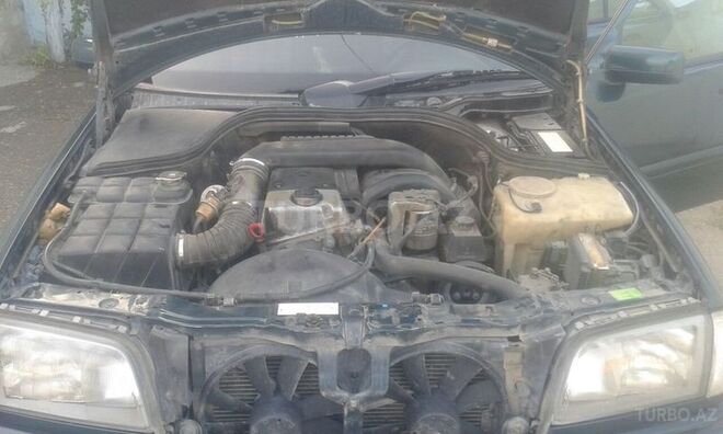 Mercedes C 220 1995, 275,648 km - 2.2 l - Xaçmaz