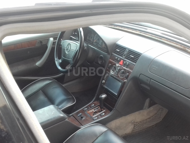 Mercedes C 230 1998, 25,600 km - 2.3 л - Bakı