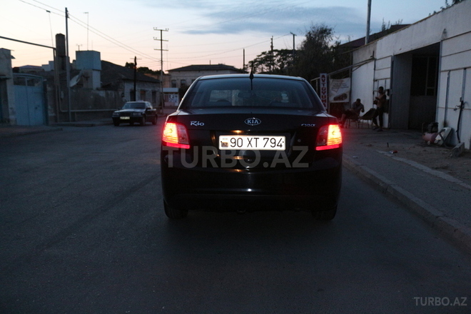 Kia Rio 2010, 145,000 km - 1.6 л - Bakı
