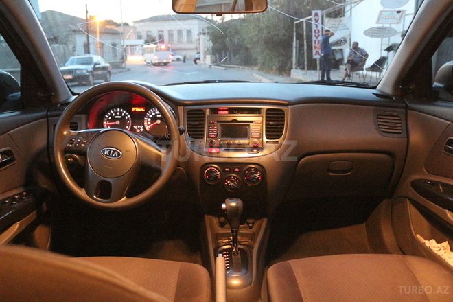 Kia Rio 2010, 145,000 km - 1.6 л - Bakı
