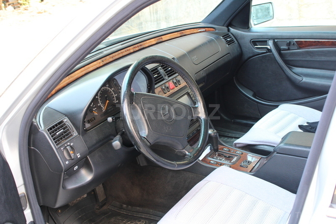 Mercedes C 280 1999, 151,790 km - 2.8 l - Bakı
