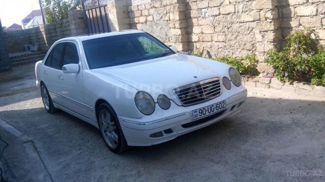 Mercedes E 320 2001, 150,000 km - 0.3 l - Bakı