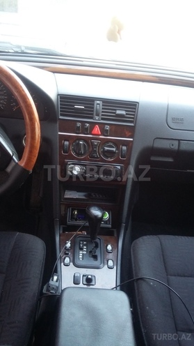 Mercedes C 240 1997, 302,000 km - 2.4 l - Bakı