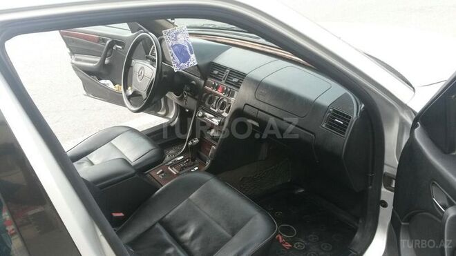 Mercedes C 230 1999, 261,000 km - 2.3 л - Bakı