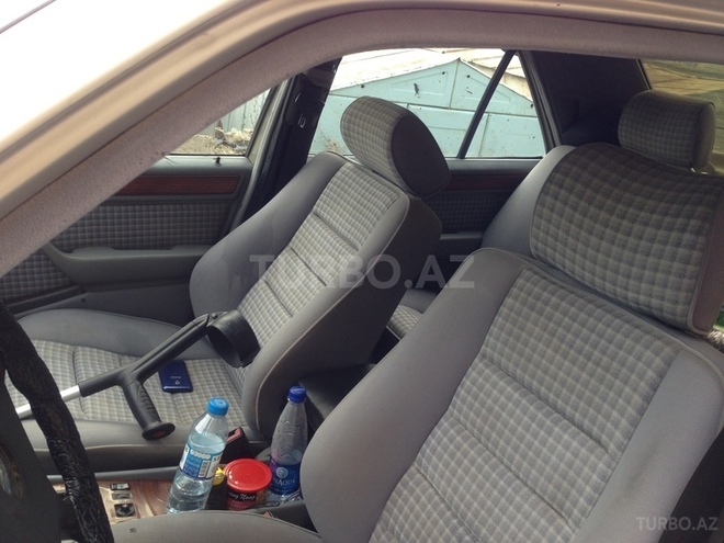 Mercedes E 230 1992, 477,230 km - 2.3 л - Bakı