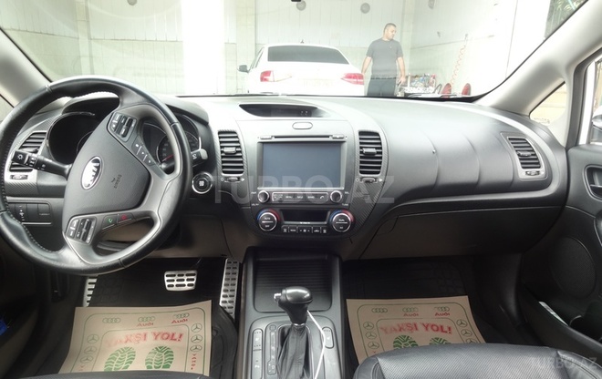 Kia Cerato 2013, 118,000 km - 2.0 l - Bakı