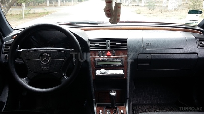 Mercedes C 240 1999, 276,000 km - 2.4 l - Sumqayıt