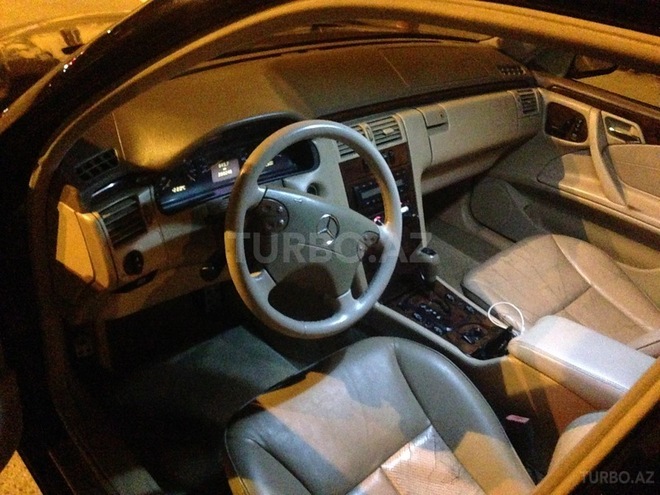 Mercedes E 320 2000, 255,000 km - 3.2 л - Bakı