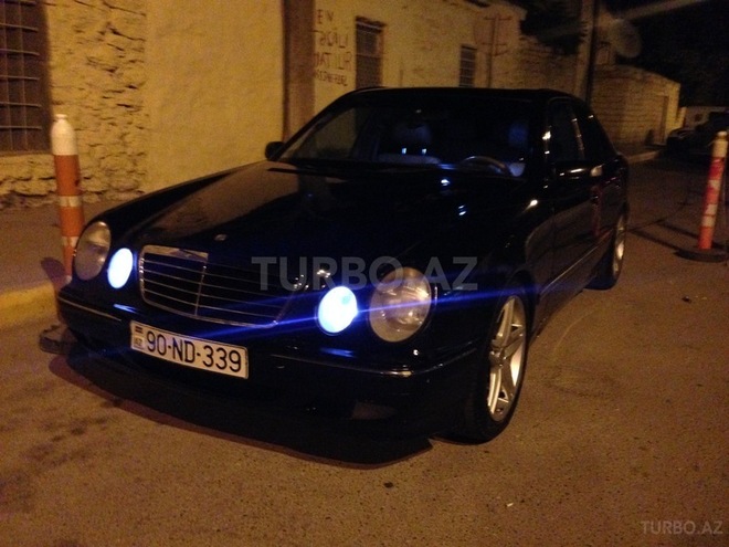 Mercedes E 320 2000, 255,000 km - 3.2 л - Bakı