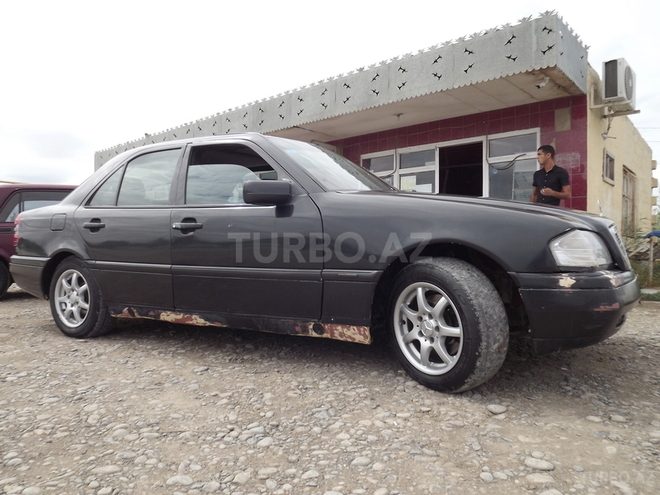 Mercedes C 180 1994, 500,000 km - 1.8 l - Salyan