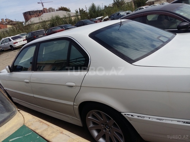 BMW 735 1998, 300,000 km - 3.5 l - Sumqayıt