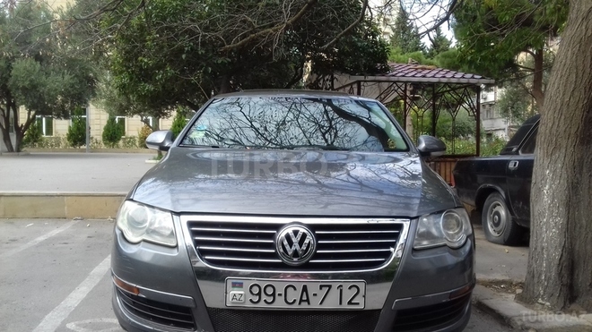Volkswagen Passat 2005, 170,000 km - 2.0 l - Bakı