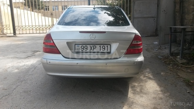 Mercedes E 270 2002, 205,310 km - 2.7 l - Bakı