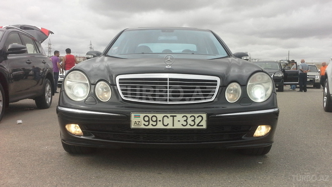 Mercedes E 270 2003, 300,000 km - 2.7 л - Bakı