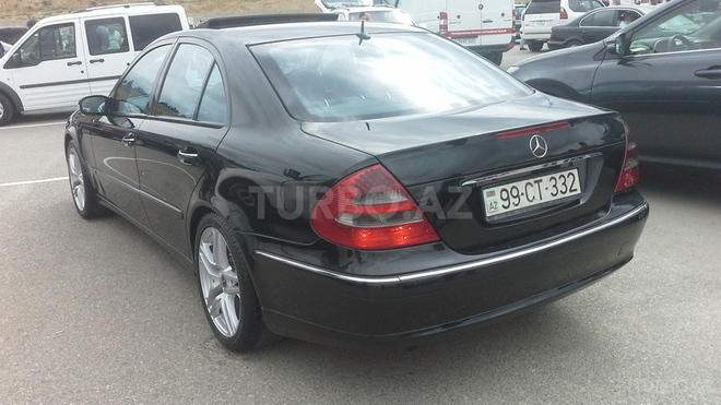 Mercedes E 270 2003, 300,000 km - 2.7 л - Bakı