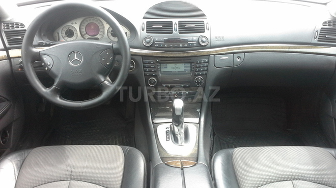 Mercedes E 270 2003, 300,000 km - 2.7 л - Bakı