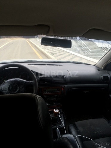 Volkswagen Passat 2000, 239,054 km - 0.3 l - Bakı