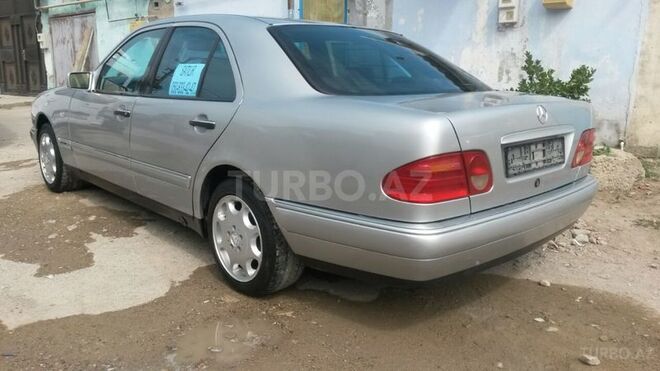 Mercedes E 240 1997, 285,000 km - 2.4 l - Bakı