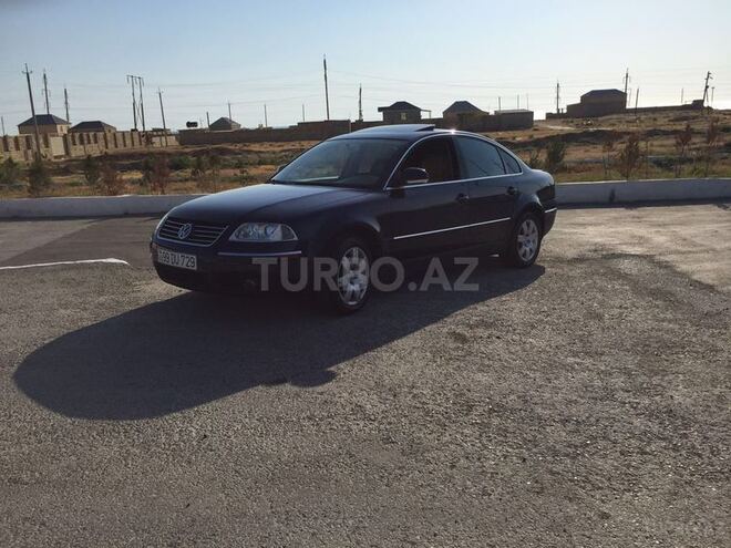 Volkswagen Passat 2004, 128,000 km - 1.8 l - Sumqayıt