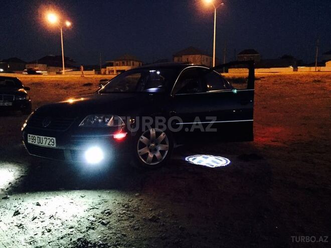 Volkswagen Passat 2004, 128,000 km - 1.8 l - Sumqayıt