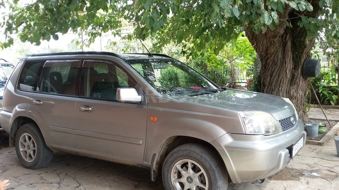 Nissan X-Trail 2002, 122,000 km - 2.0 l - Qazax