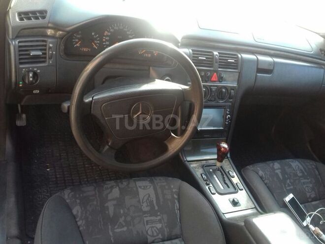 Mercedes E 200 1996, 250,000 km - 2.0 l - Bakı