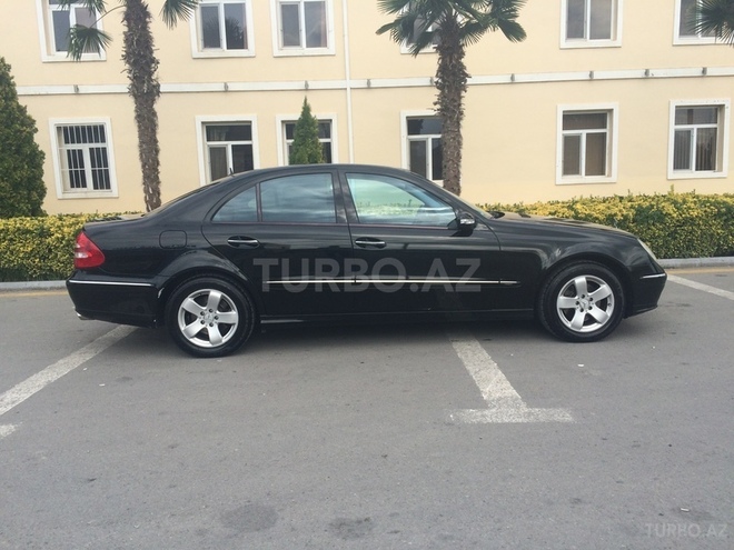Mercedes E 240 2004, 220,000 km - 2.6 l - Bərdə