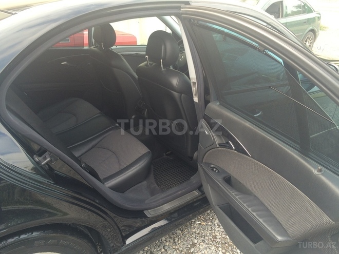 Mercedes E 240 2004, 220,000 km - 2.6 l - Bərdə