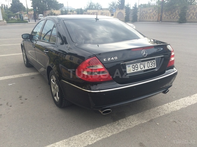 Mercedes E 240 2004, 220,000 km - 2.6 l - Bərdə