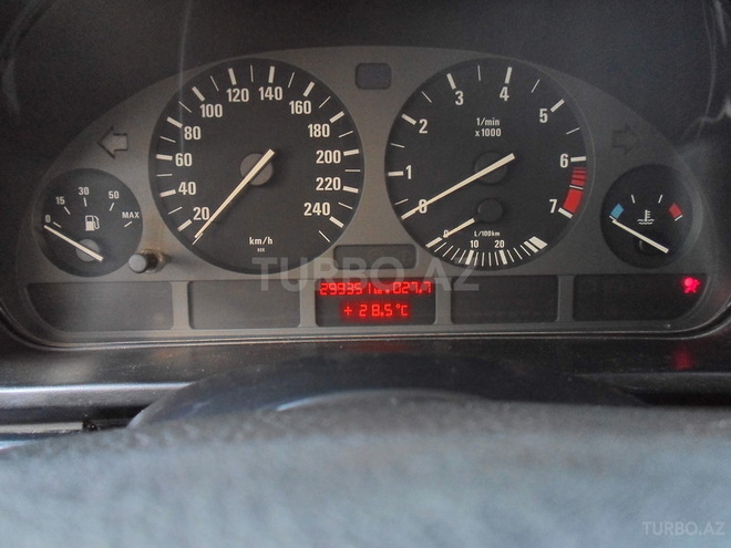BMW 520 1996, 299,350 km - 2.0 l - Bakı