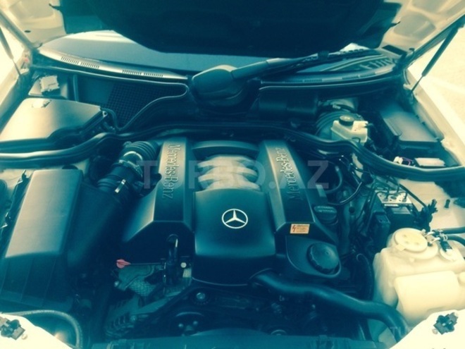 Mercedes E 240 2001, 216,000 km - 2.6 l - Bakı