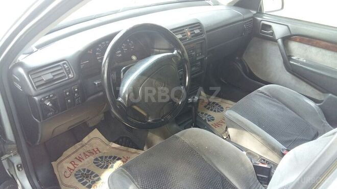 Opel Vectra 1994, 180,000 km - 2.0 л - Sumqayıt