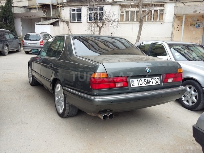 BMW 730 1988, 235,000 km - 3.5 l - Bakı