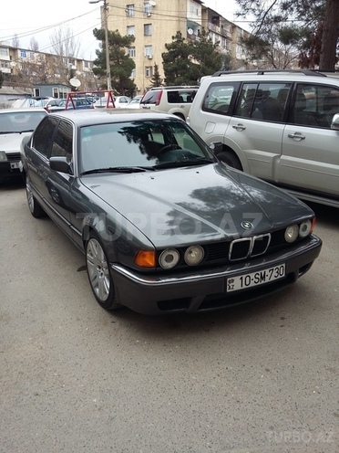 BMW 730 1988, 235,000 km - 3.5 l - Bakı