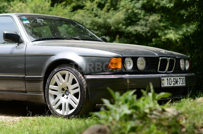 BMW 730 1988, 235,000 km - 3.5 l - Bakı
