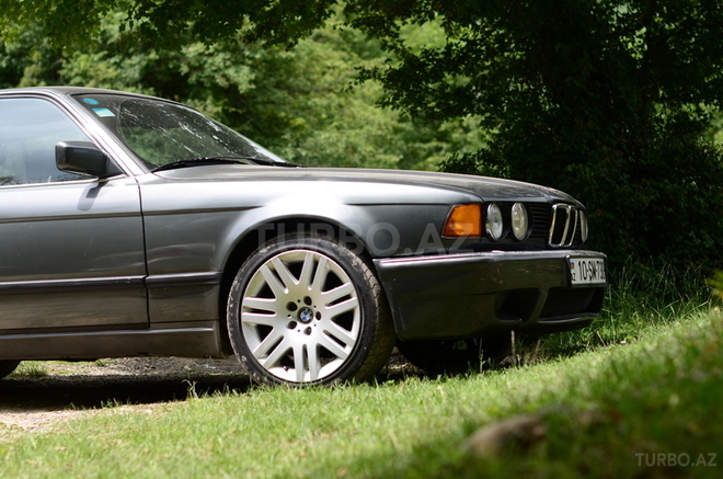 BMW 730 1988, 235,000 km - 3.5 l - Bakı
