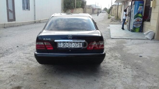 Mercedes E 240 1998, 280,000 km - 2.4 l - Sumqayıt